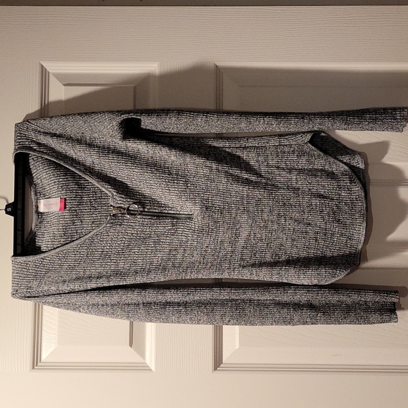No boundaries ribbed knit tip blouse gray grey sz small - Picture 3 of 5